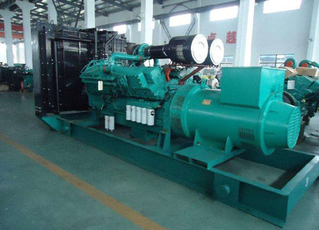 朝阳800kw康明斯柴油发电机组图片 朝阳800kw康明斯柴油发电机组图片
